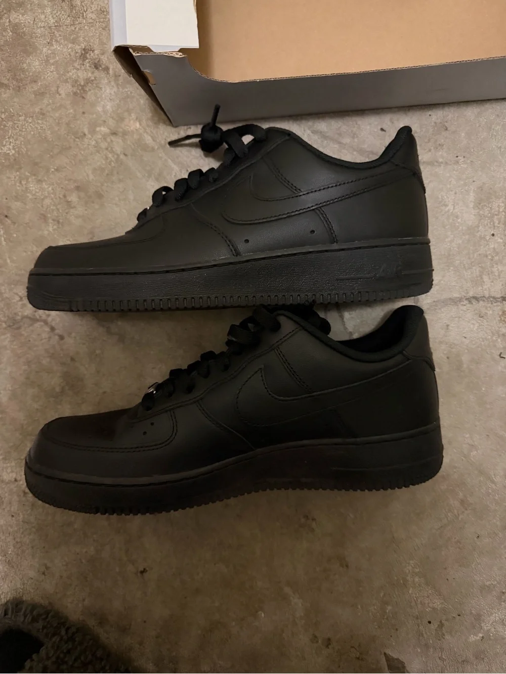 Nike all black